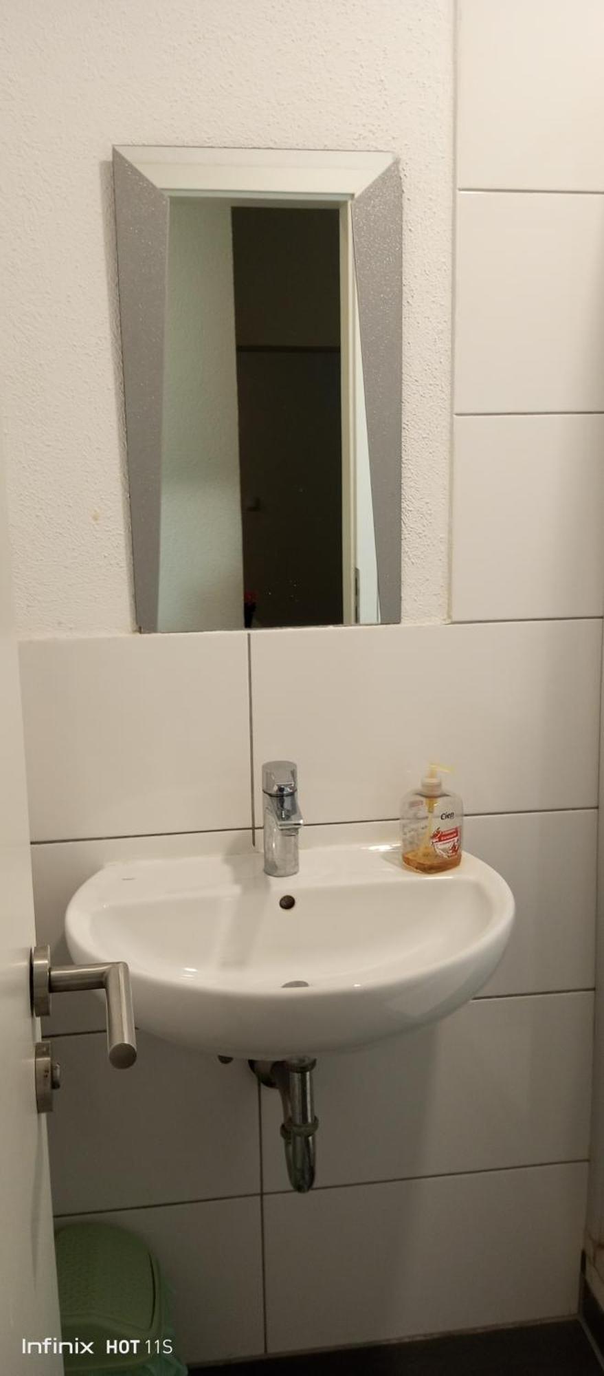 Gemuetliches Lisa Zimmer Mit Gemeinschaftskueche Heilbronn Zentrum Экстерьер фото